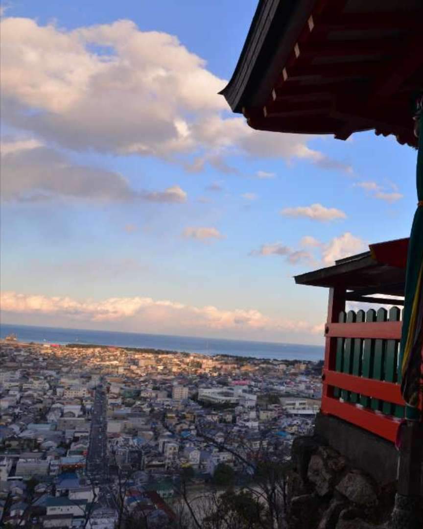 Overlooking the town of Shingu from Kamikura Shrine, one can see the Pacific Ocean in the distance.