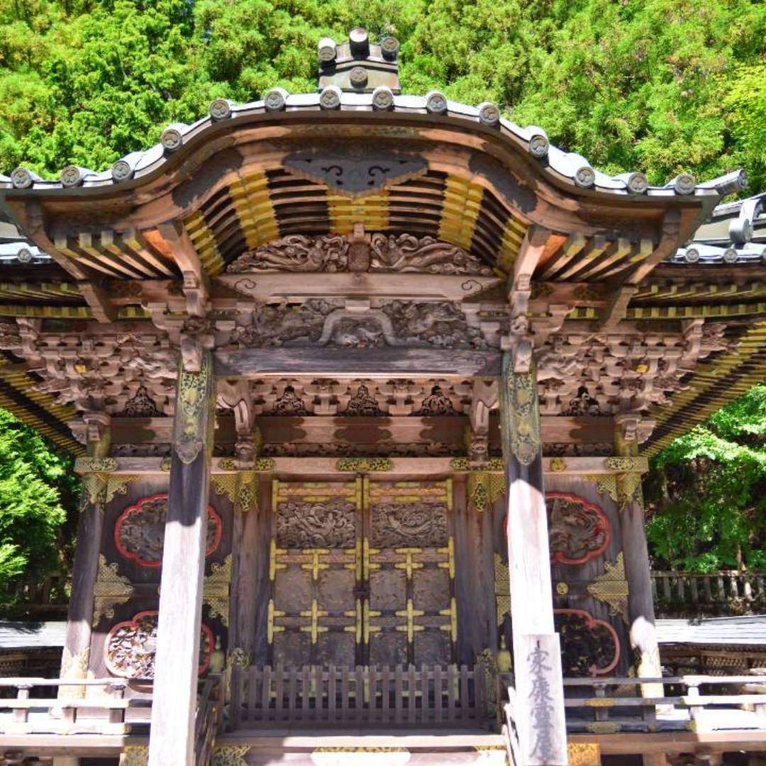 World Heritage: The "Sacred Sites and Pilgrimage Routes in the Kii Mountain Range," which includes the Kongōbu-ji Temple in Mount Kōya, was registered as a UNESCO World Heritage site in 2004.