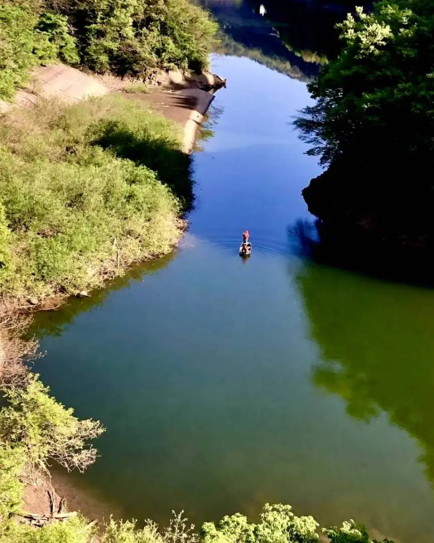 "Takedagawa River in Maruoka Town" is the name of a river flowing through Maruoka Town in Sakai City, Fukui Prefecture. The Takedagawa River flows through Maruoka Town and its surrounding areas, playing an important role in the region's history and natural environment.