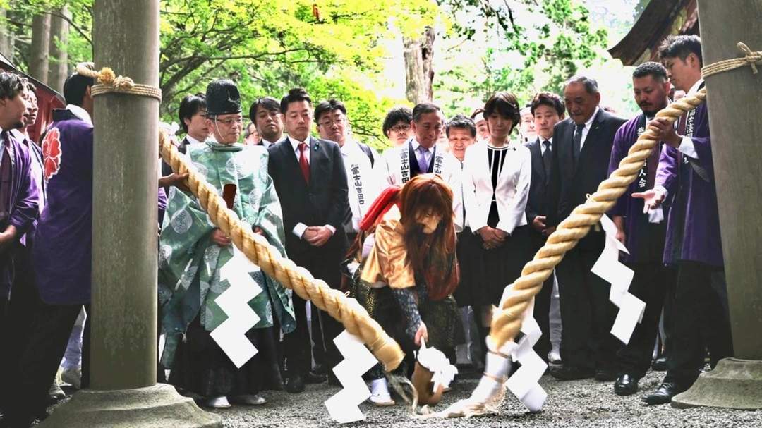 Kita-guchi Hongu Fuji Sengen Shrine has a history of over 1,900 years and is a sacred shrine located at the entrance to the Mount Fuji climbing trail. Every year, on June 30, the eve of the opening of the climbing season for Mount Fuji, the "Fuji Mountain Opening Eve Festival" is held.