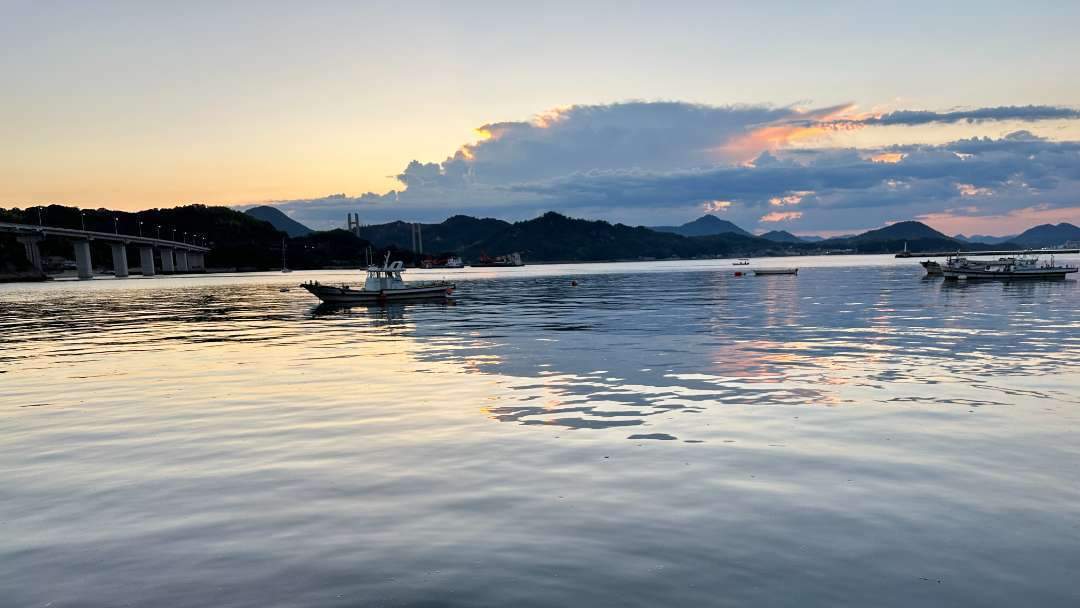 Captured a photo of Inanajima from Yugeshima.